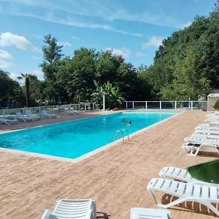 3 Etoiles - Piscine - Eehcdi